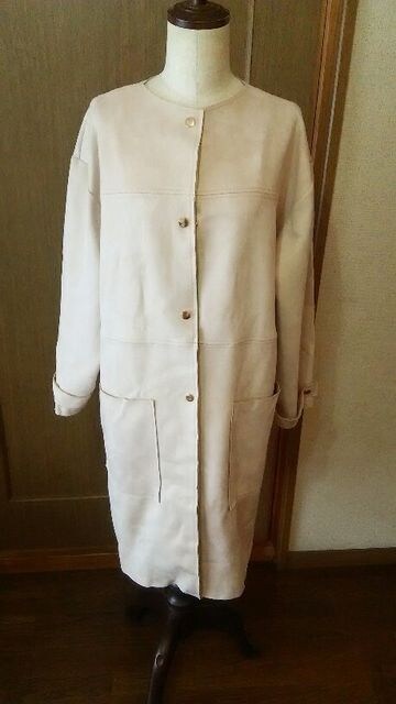 Zara フェイクスエードノーカラーコート ベージュ 新品 中古のオークション モバオク Zara フェイクスエードノーカラーコート ベージュ 新品 中古のオークション モバオク